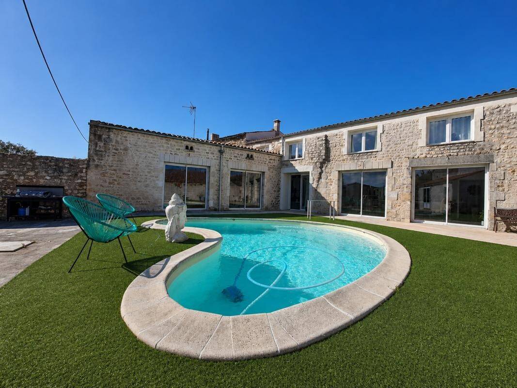 Maison à vendre, 345m², NIEULLE SUR SEUDRE