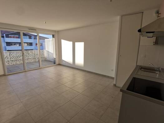 Appartement à louer 650 € 3 pièces 2 chambres 56 m² 1er étage Mondonville 31700
