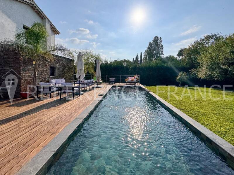 Maison à louer, 200m², MOUGINS