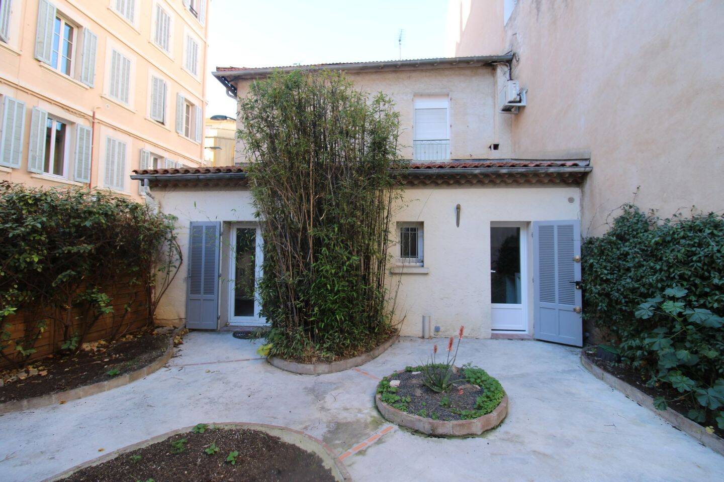 Maison à louer, 37m², HYERES