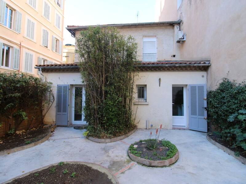 Maison à louer, 37m², HYERES