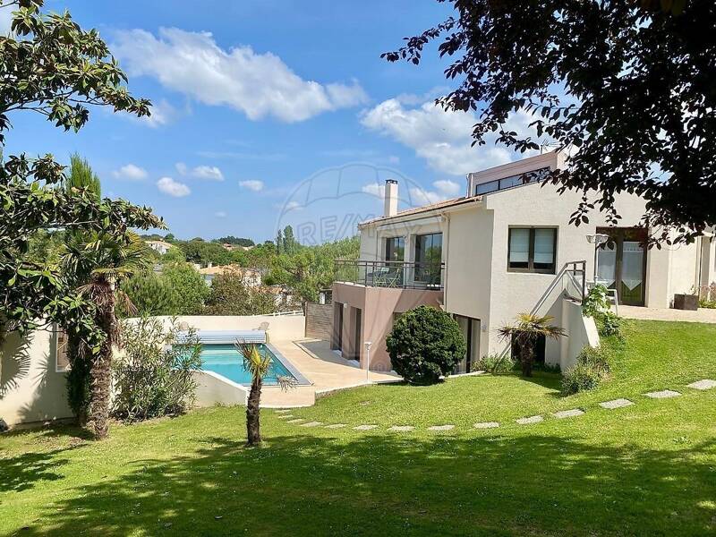 Maison à vendre, 304m², SAINT PALAIS SUR MER
