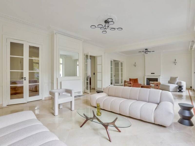 Maison à louer, 350m², PARIS 16E