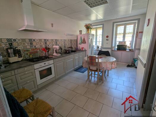 Maison à vendre 138 000 € 7 pièces 3 chambres 150 m² 1 923 m² de terrain Champlitte 70600