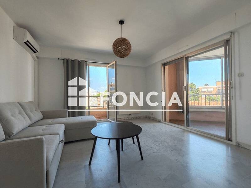 Maison à louer, 69m², HYERES