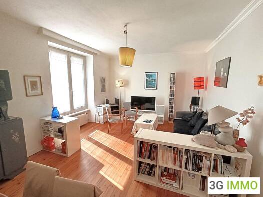 Appartement à vendre 209 000 € 4 pièces 3 chambres 96 m² Étage 1/2 Centre Brest 29200