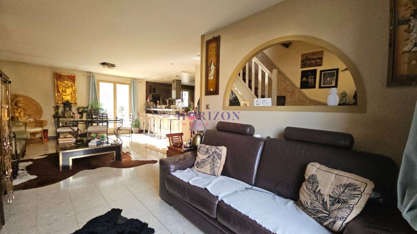 Maison à vendre, 105m², LA CHAPELLE EN SERVAL