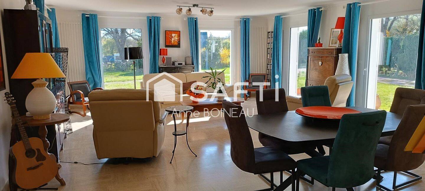 Maison à vendre, 273m², LA TURBALLE