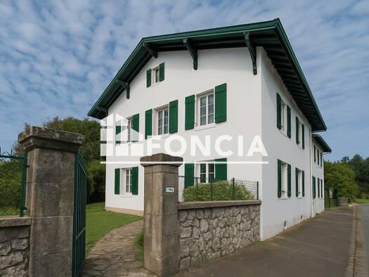 Maison à louer 1 727 € 6 pièces 3 chambres 185,2 m² Urcuit 64990