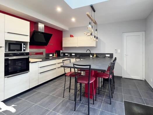 Maison à vendre 298 452 € 7 pièces 5 chambres 215 m² 378 m² de terrain Bénédictins-Montplaisir Limoges 87100