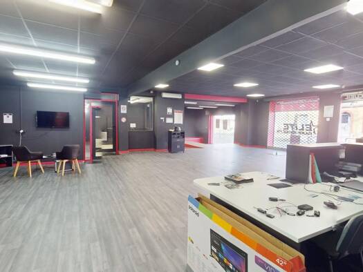 Entrepôt à vendre 945 000 € 715 m² d'espace de stockage Barrière-de-Paris Toulouse 31200