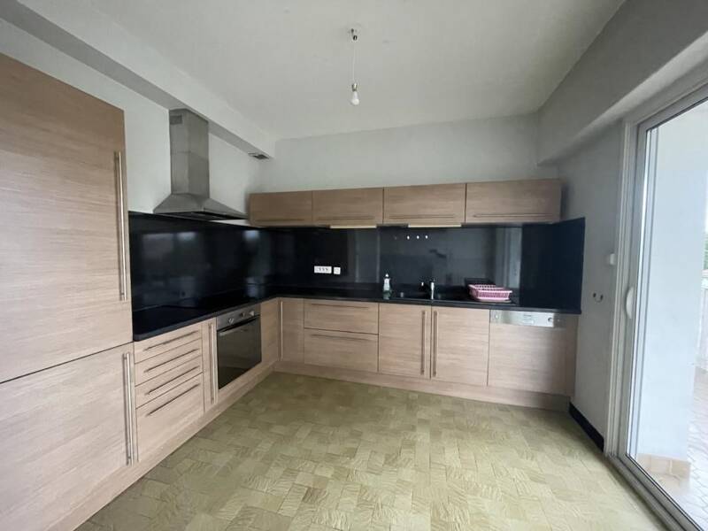 Maison à louer, 176m², MONTELIMAR