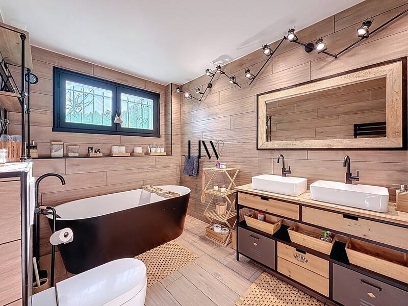 Maison à vendre, 176m², SEVRIER