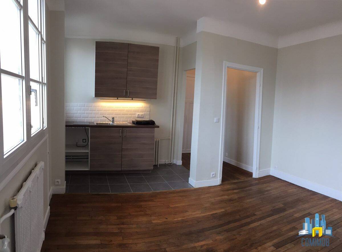 Maison à louer, 36m², COURBEVOIE