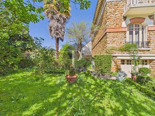 Maison à vendre 949 000 € 6 pièces 4 chambres 181 m² 807 m² de terrain Les Gros Chenes-Les Godets-Le Grand Clos Verrières-le-Buisson 91370