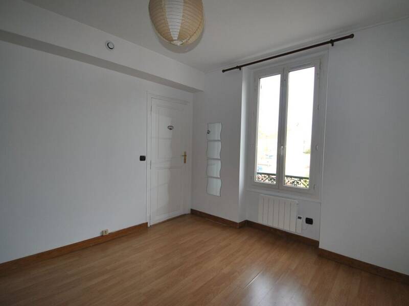 Maison à louer, 29m², SAINT MAUR DES FOSSES