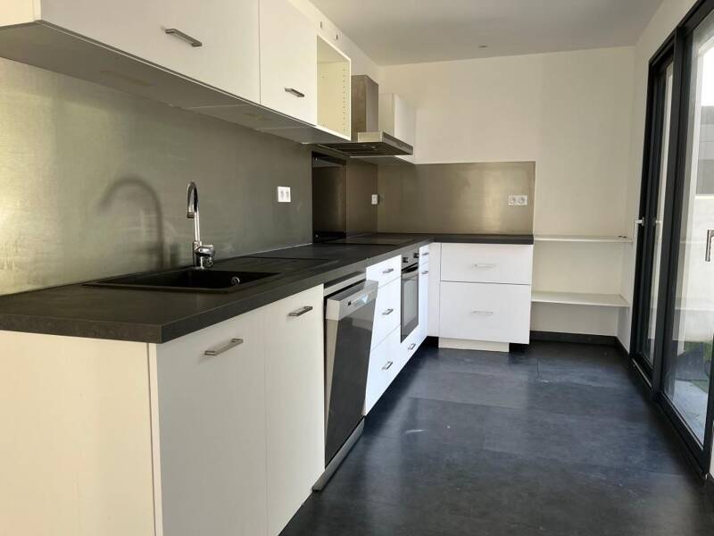 Maison à louer, 70m², VILLEVEYRAC