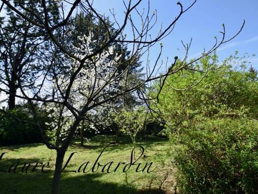 Maison de plain-pied à vendre 180 000 € 5 pièces 3 chambres 144 m² 3 583 m² de terrain Tombebœuf 47380