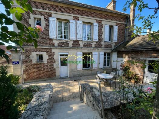 Maison à vendre 290 000 € 7 pièces 4 chambres 125 m² 904 m² de terrain Neuilly-en-Thelle 60530