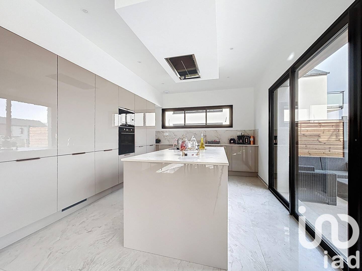 Maison à vendre, 172m², LA CHAPELLE DES FOUGERETZ
