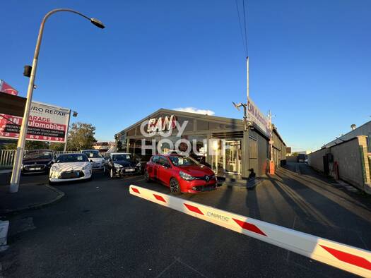 Local commercial à vendre 630 000 € 360 m² de surface de vente Europe Vernouillet 28500