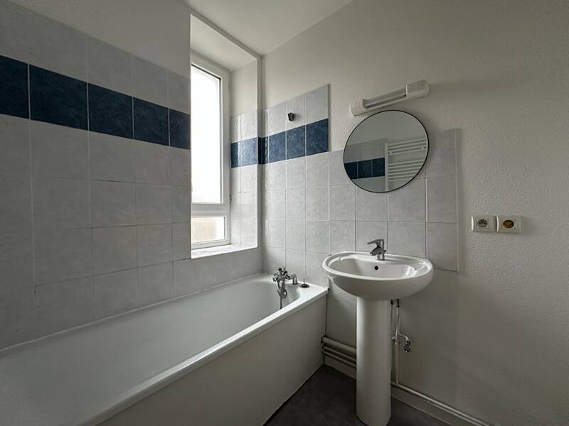 Maison à louer, 53m², SAINT BLAISE DU BUIS