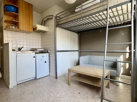 Studio à louer 394 € 1 pièce 16,3 m² 2ème étage Clermont-Ferrand 63000