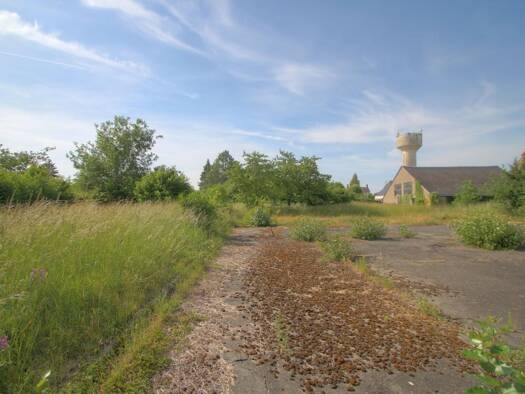 Terrain constructible à vendre 156 000 € 2 073 m² de terrain Chaingy 45380