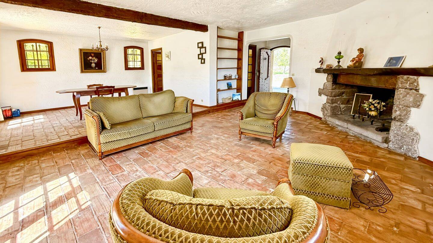 Maison à vendre, 215m², TOURRETTES SUR LOUP