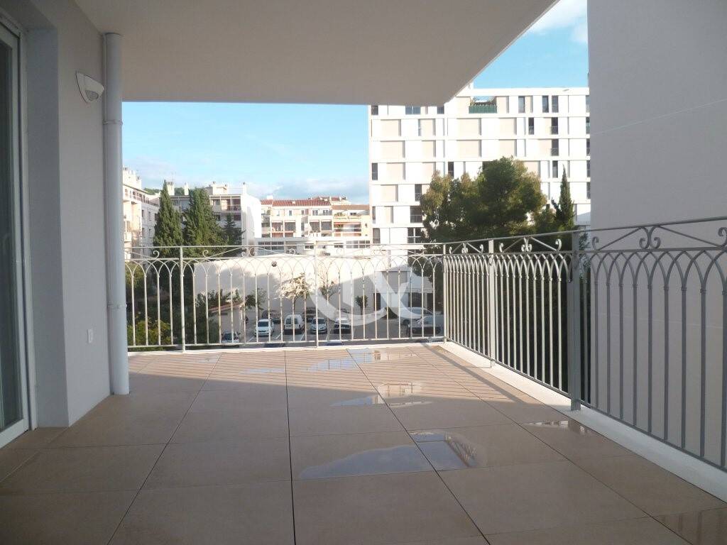 Maison à louer, 47m², HYERES
