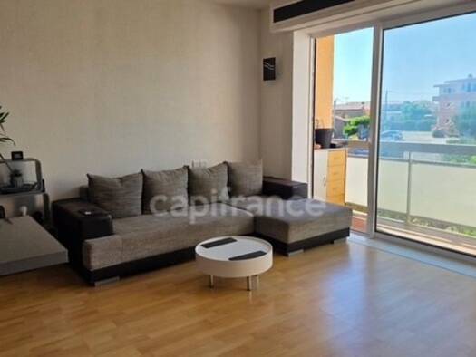 Appartement à vendre 142 000 € 2 pièces 1 chambre 44 m² Étage 1/2 Valras-Plage 34350