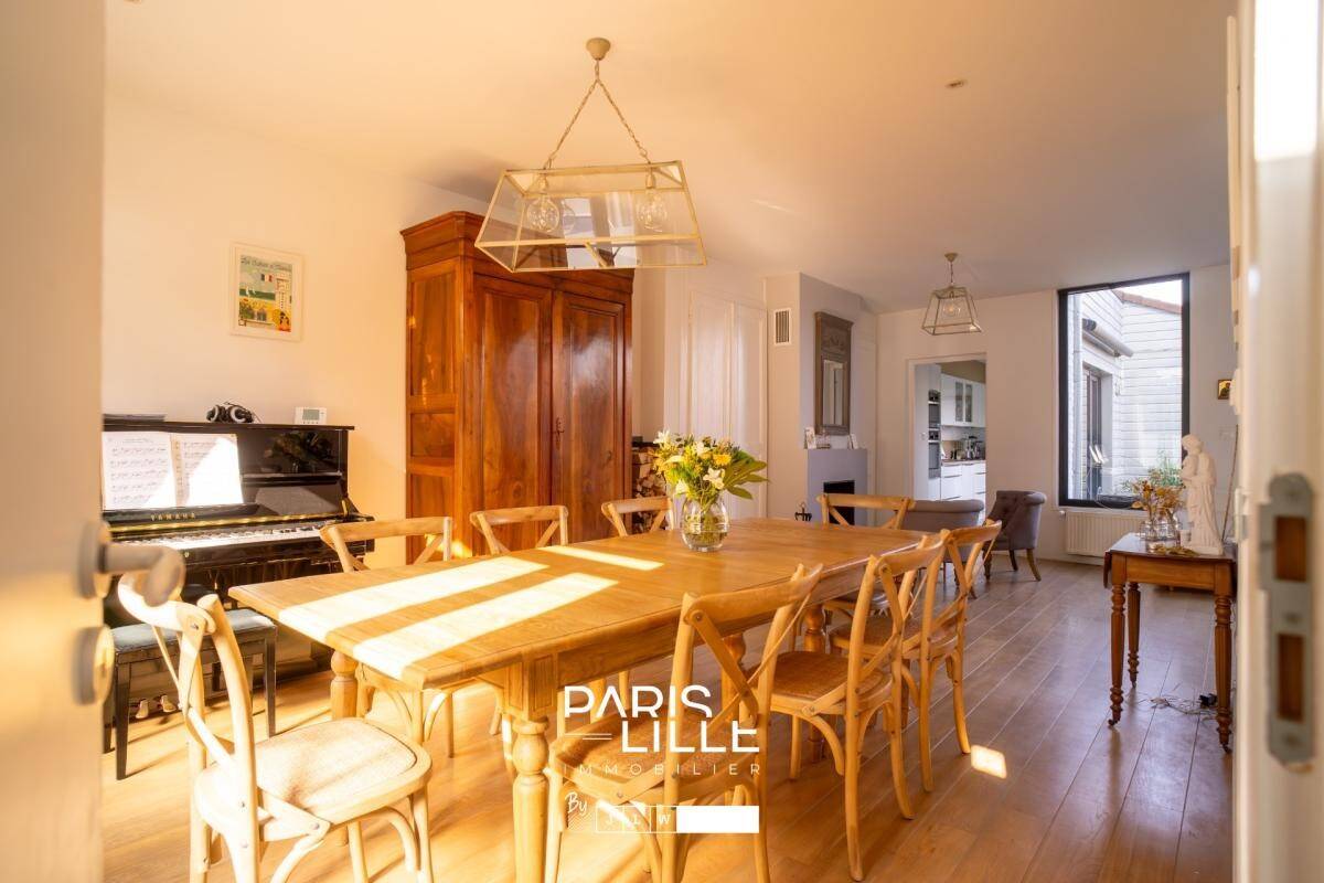 Maison à vendre, 220m², MARCQ EN BAROEUL