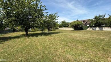 Terrain constructible viabilisé à vendre 69 400 € 1 891 m² de terrain La Chaussée-sur-Marne 51240