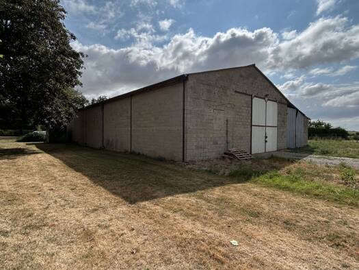 Terrain constructible à vendre 107 500 € 1 569 m² de terrain Rouvroy-en-Santerre 80170