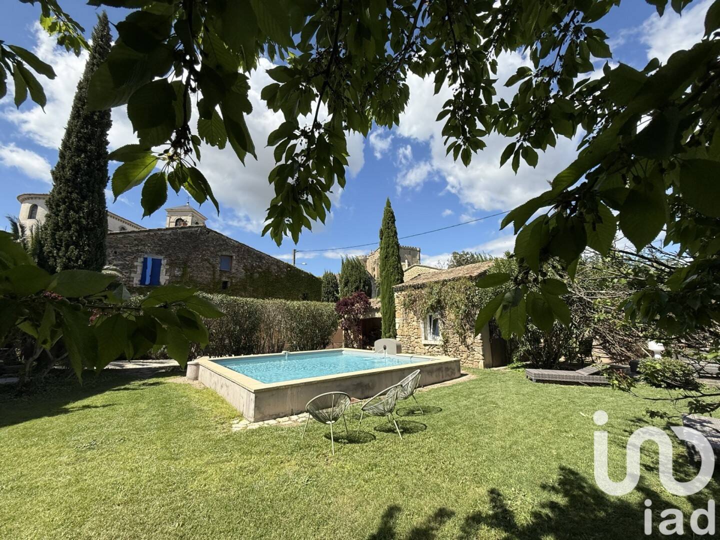 Maison à vendre, 322m², SUZE LA ROUSSE