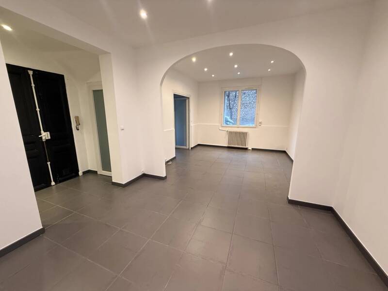 Maison à louer, 82m², MARSEILLE 8E