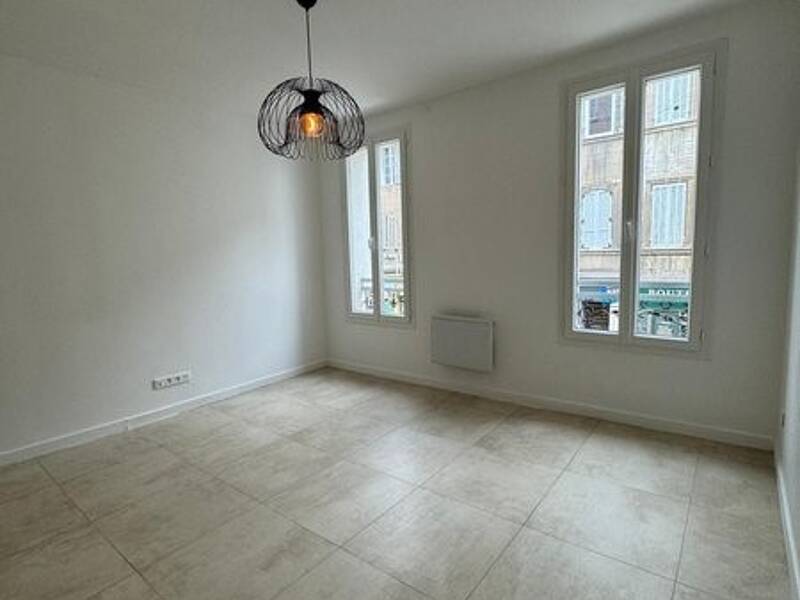 Maison à louer, 48m², MARSEILLE 5E