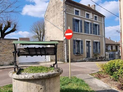 Maison à vendre 106 000 € 5 pièces 3 chambres 98 m² 128 m² de terrain Laignes 21330