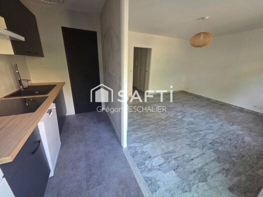 Appartement à vendre 159 900 € 1 pièce 33 m² RDC Le Roc Fleuri-Capitou (Jeanne d'Arc) Mandelieu-la-Napoule 06210