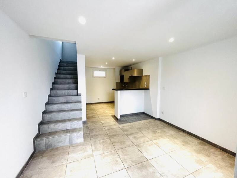 Maison à louer, 48m², ARLES