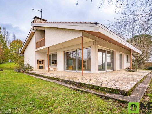 Maison à vendre 299 900 € 5 pièces 4 chambres 177 m² 5 598 m² de terrain Sainte-Livrade-sur-Lot 47110