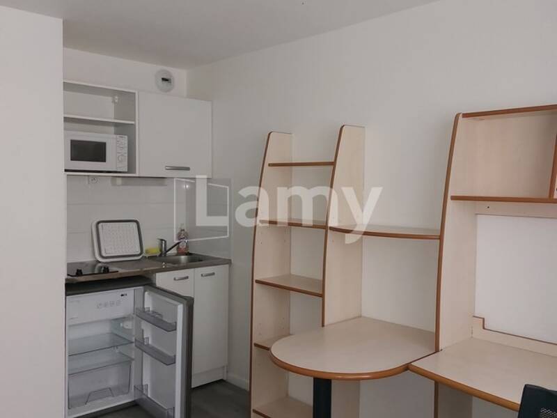 Maison à louer, 18m², COURBEVOIE