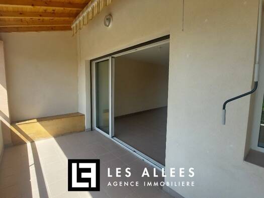 Appartement à louer 599 € 2 pièces 1 chambre 54 m² Étage 1/1 Dieulefit 26220