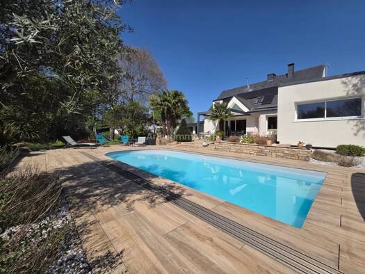 Maison à vendre 987 000 € 7 pièces 5 chambres 237 m² 1 500 m² de terrain La Gare Auray 56400