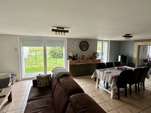 Maison à vendre 197 000 € 6 pièces 4 chambres 158 m² 600 m² de terrain Le Tâtre 16360