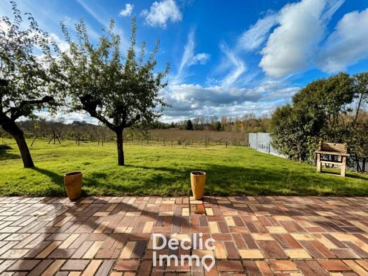 Maison de plain-pied à vendre 345 000 € 4 pièces 3 chambres 90 m² 1 000 m² de terrain Carignan-de-Bordeaux 33360