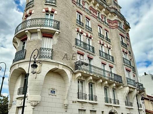 Appartement à vendre 240 000 € 2 pièces 1 chambre 27,94 m² RDC/7 Colline Puteaux 92800