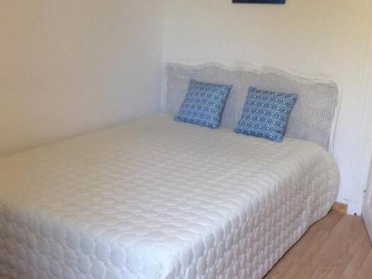 Studio à louer - logement étudiant 710 € 1 pièce 15 m² Parc-Pièce d'Eau Chatou 78400