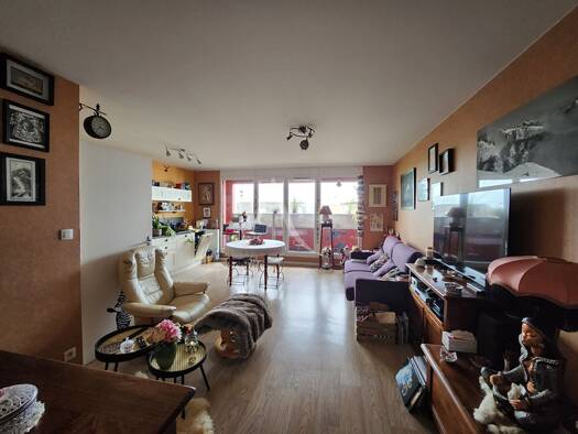 Triplex à vendre 165 850 € 3 pièces 2 chambres 65 m² Étage 3/5 Preux-Crémetterie Saint-Herblain 44800