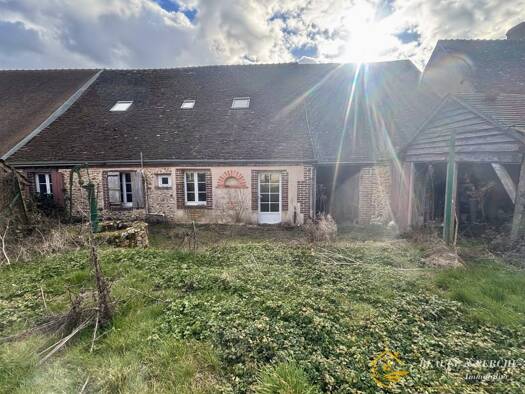 Maison à vendre 90 000 € 7 pièces 4 chambres 143,2 m² 415 m² de terrain La Croix-du-Perche 28480